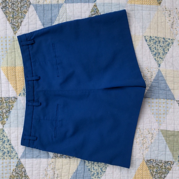 Aritzia BABATON High Waisted Pleated Shorts, Blue, Womens US 0 (26" waist) - Picture 2 of 4